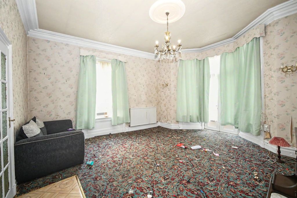 Property photo 2 of 24