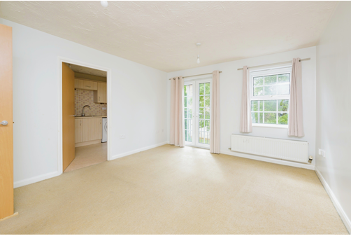 Property photo 2 of 9 Lounge