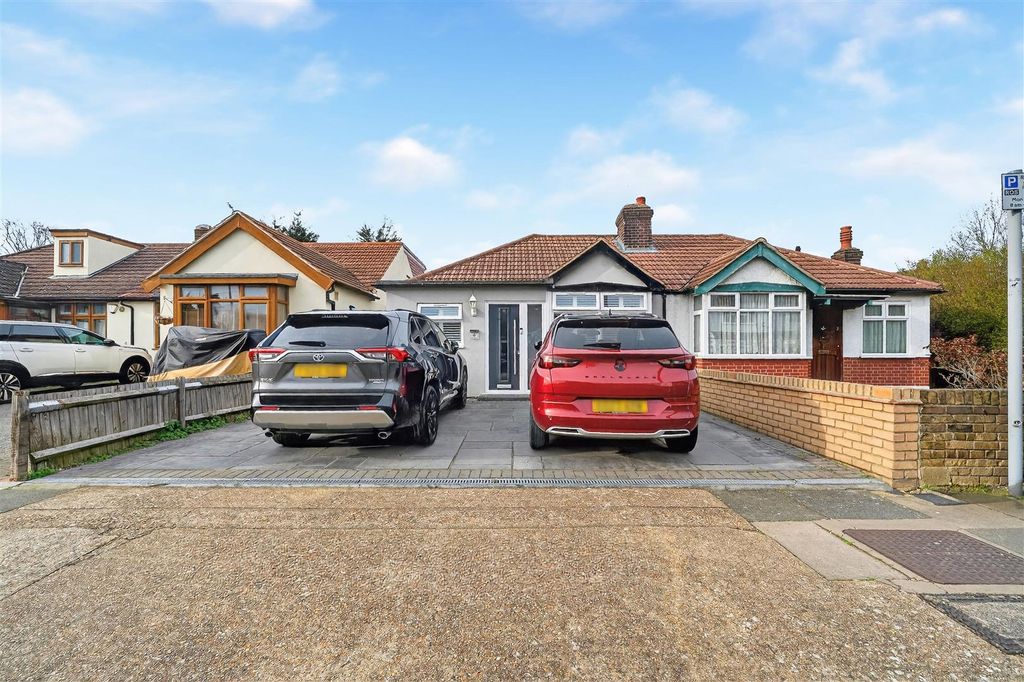 Property photo 2 of 38