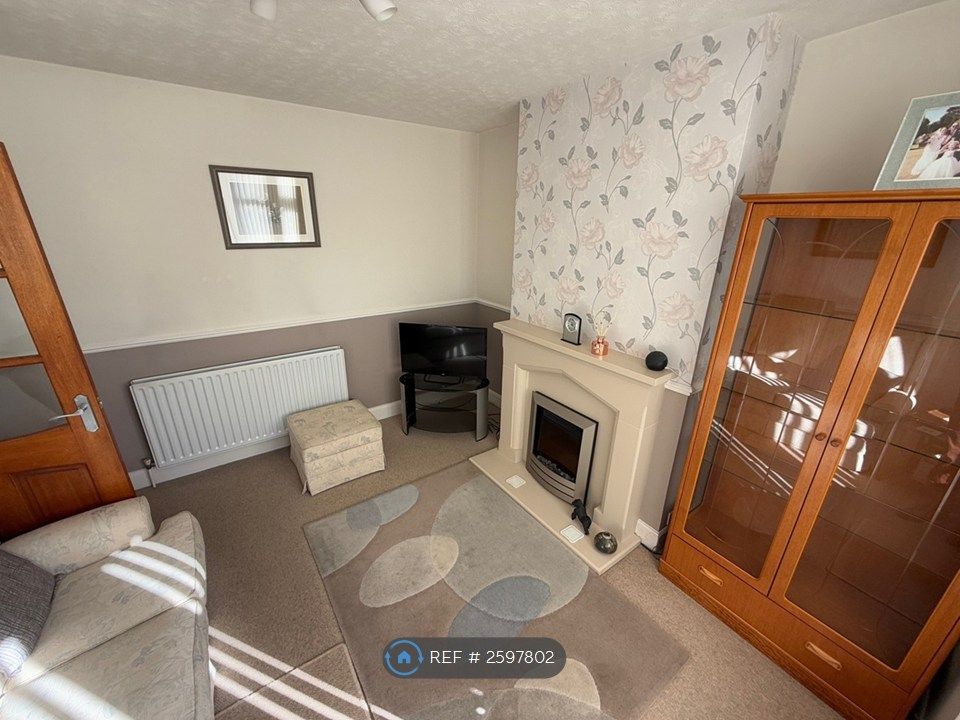 Property photo 2 of 20