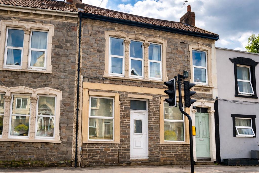 Property photo 3 of 31 3A84c159-5F0d-479F-A95A-95074511E462.Png