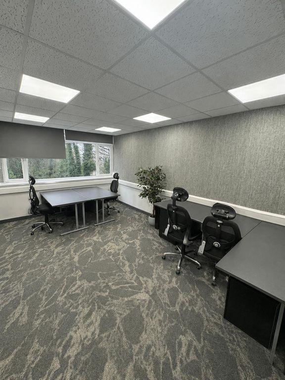 Property photo 2 of 4 Office F6.Png