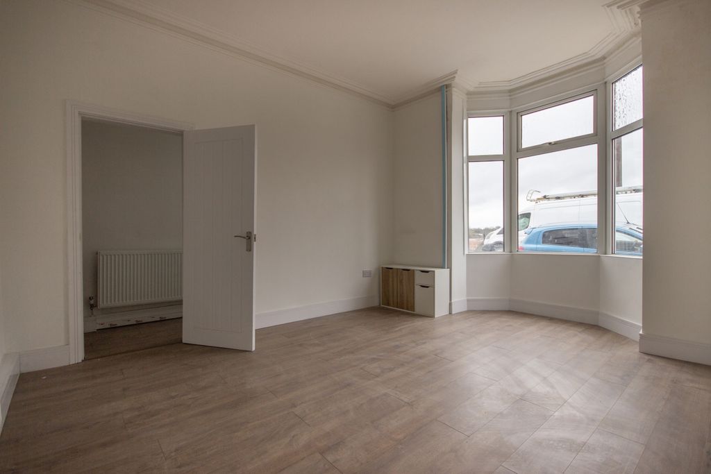 Property photo 3 of 15 3