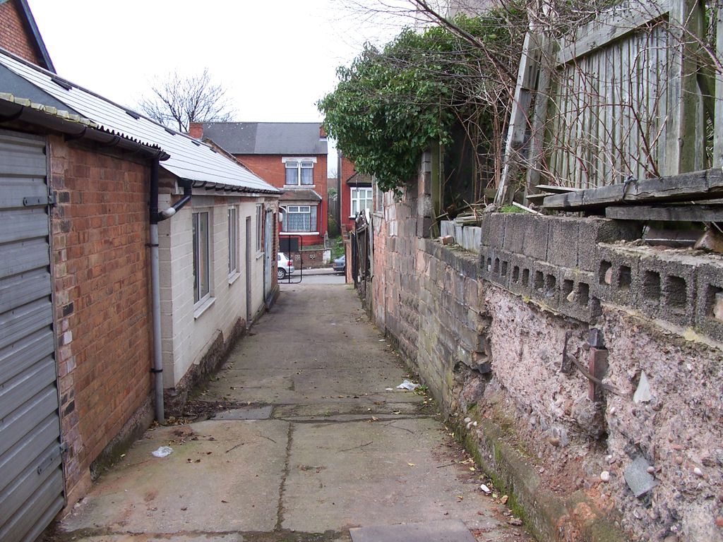 Property photo 2 of 11