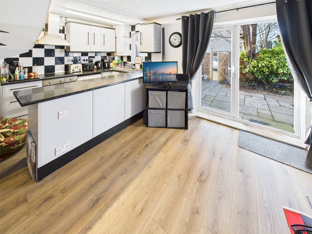 Property photo 3 of 6 Picture No. 07