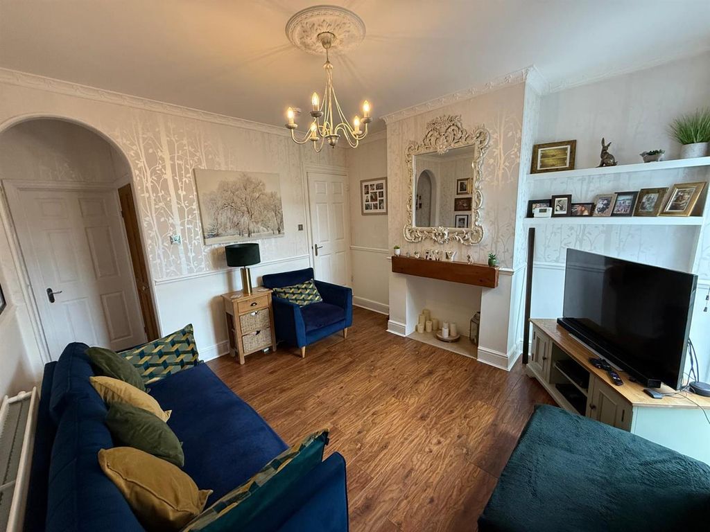 Property photo 3 of 24