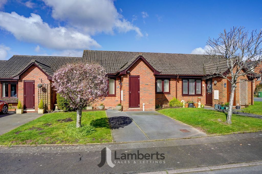 Property photo 1 of 16 Front View