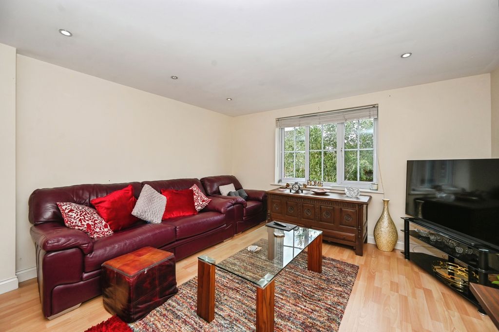 Property photo 2 of 14 Pbox-Img.Jpg