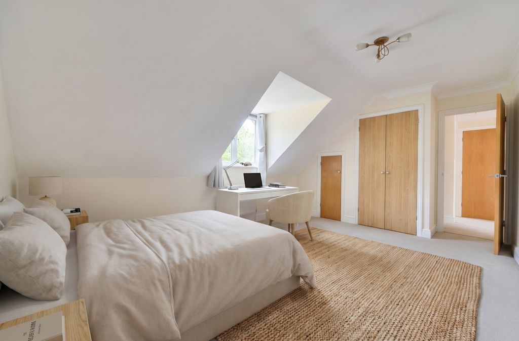 Additional image 14 of 2 bed flat for saleAndrews Reach, Bourne End SL8