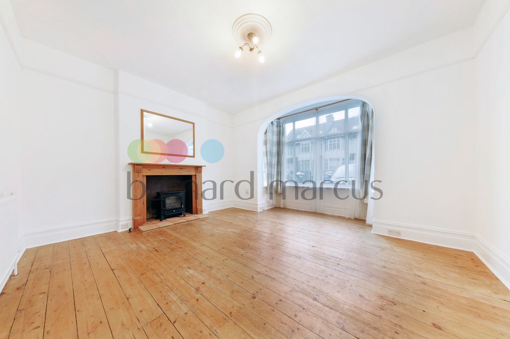 Property photo 3 of 8 Living Room