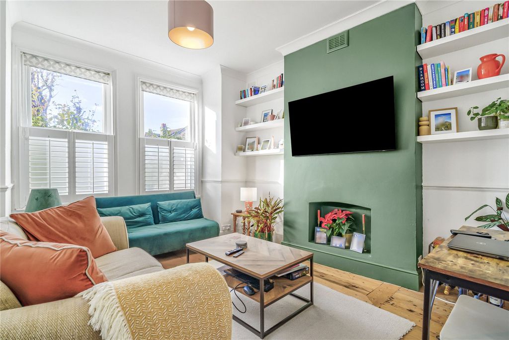 Property photo 2 of 14 Picture No. 23