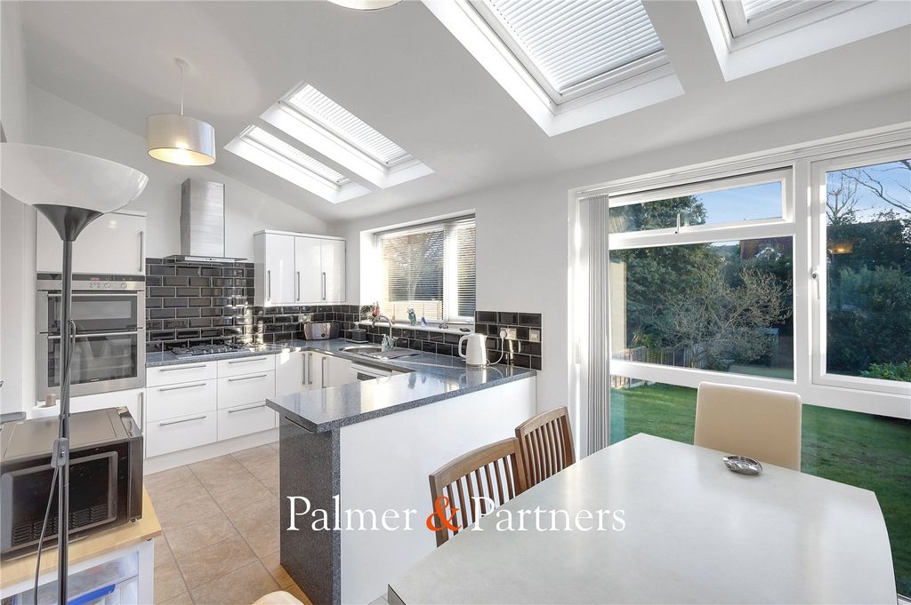 Property photo 3 of 25 Picture No. 10