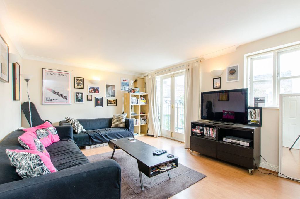 Property photo 2 of 7