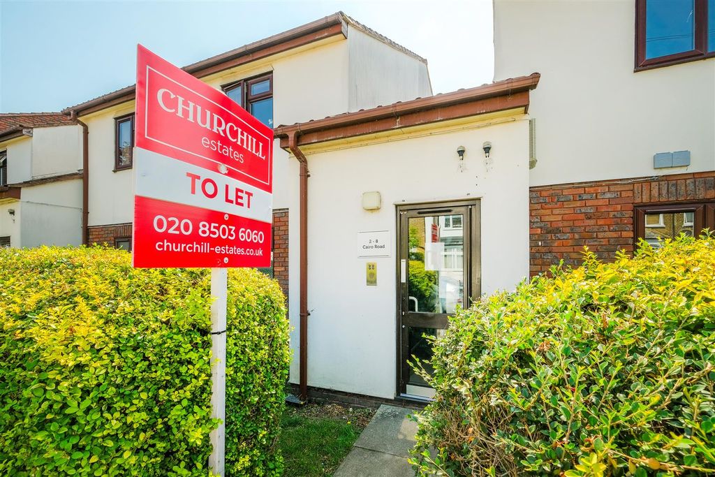 Property photo 2 of 14 6 Cairo Road-12.Jpg