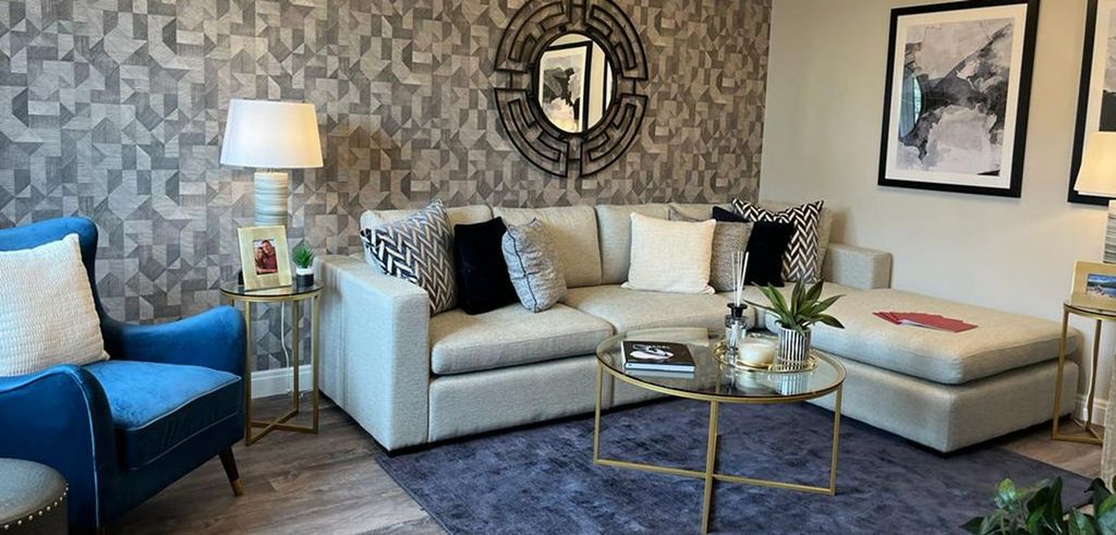 Property photo 2 of 20