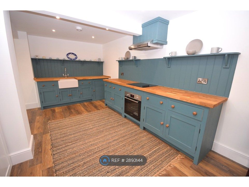 Property photo 2 of 26