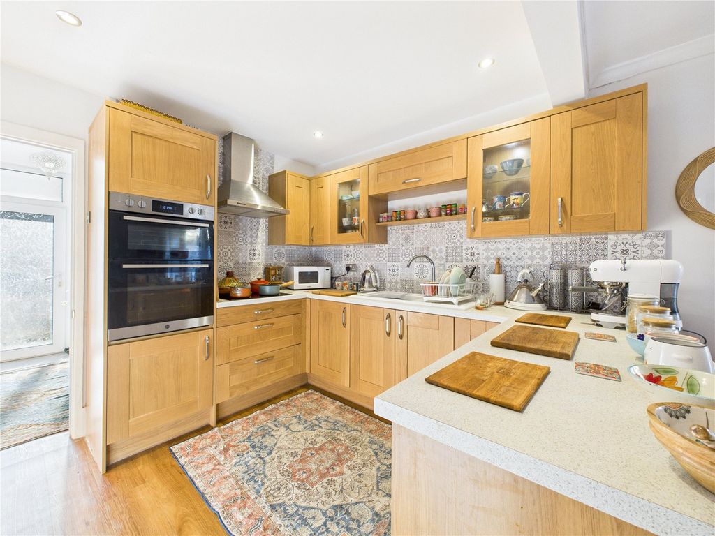 Property photo 3 of 30 Picture No. 06