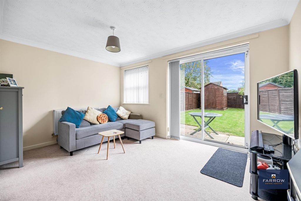 Property photo 2 of 27 Lounge / Diner