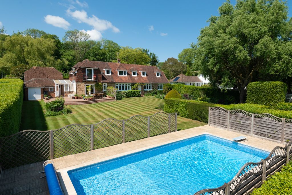 Property photo 2 of 26 3940465