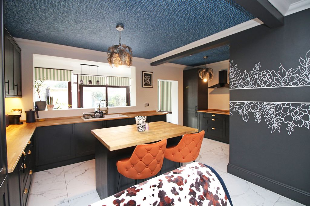 Property photo 3 of 29