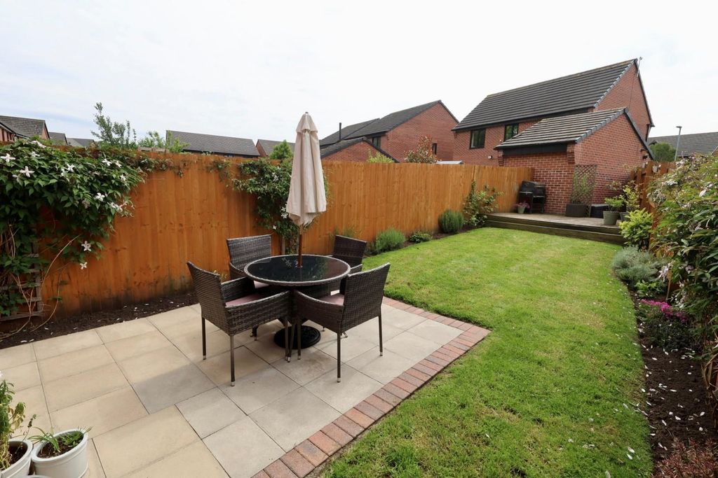 Property photo 2 of 18 12.Jpg