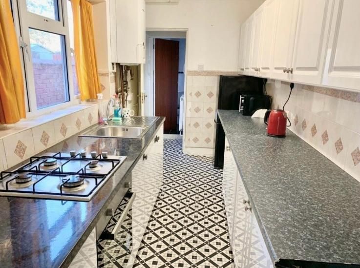 Property photo 3 of 9