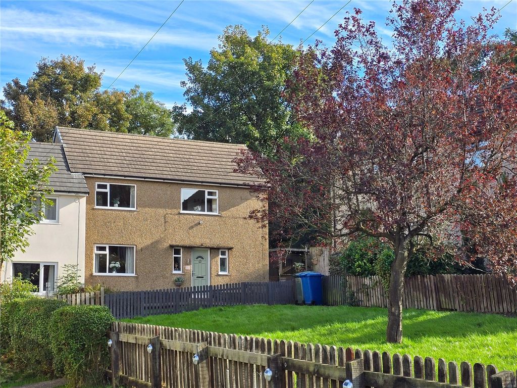 Property photo 1 of 18 Semi-Detached Home