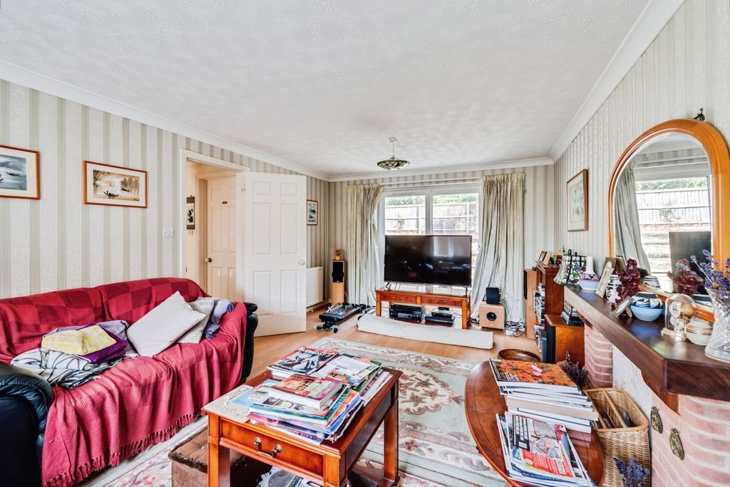 Property photo 3 of 13 Pbox-Img.Jpg