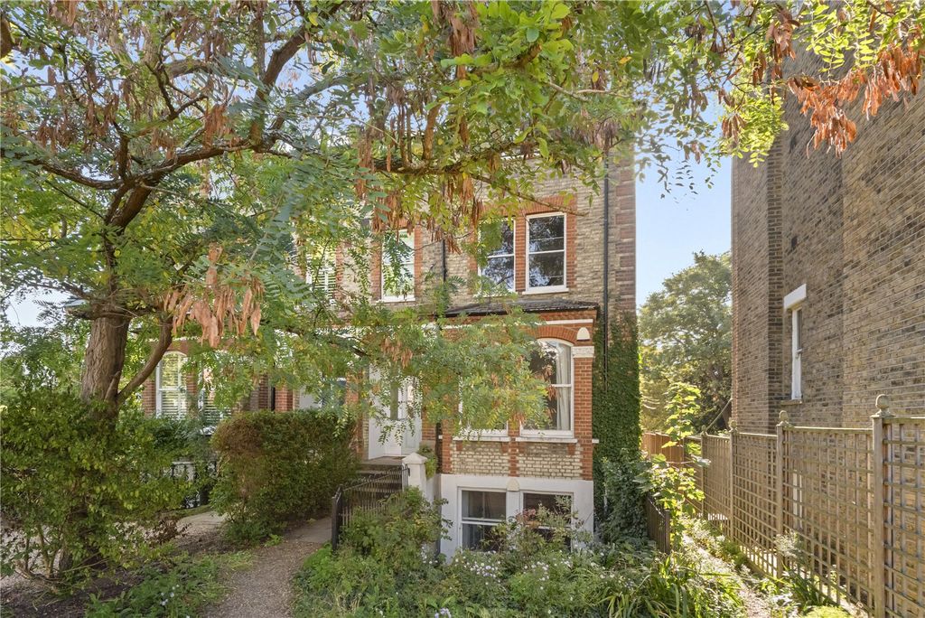 Property photo 1 of 14 External