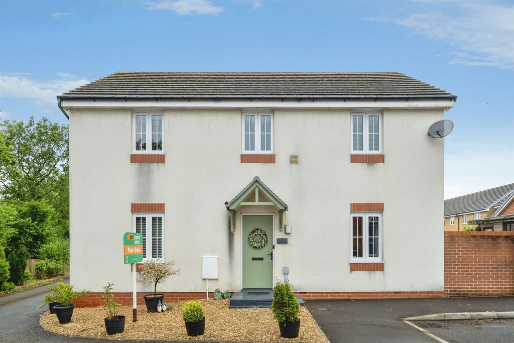 Property photo 1 of 19
