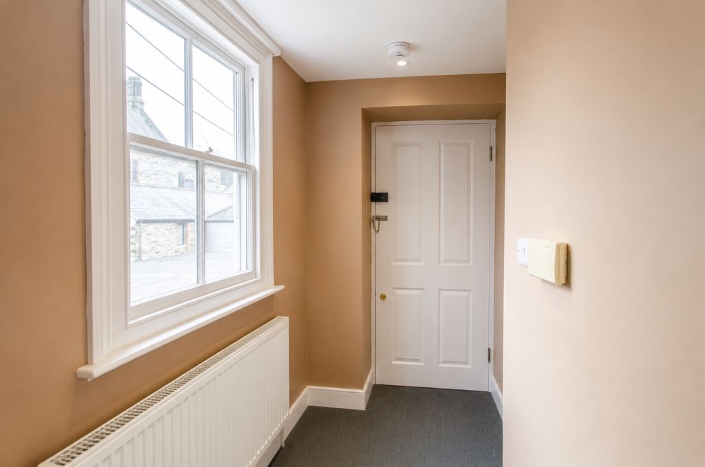 Property photo 3 of 8 Tps Bodmin 01208 74182 8