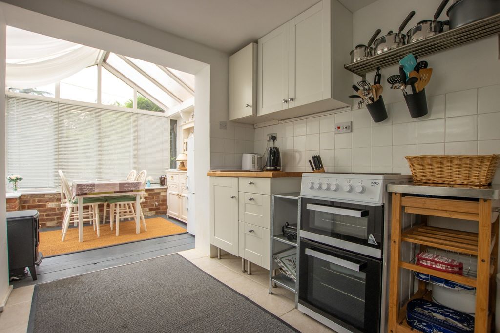 Property photo 2 of 18 3566644