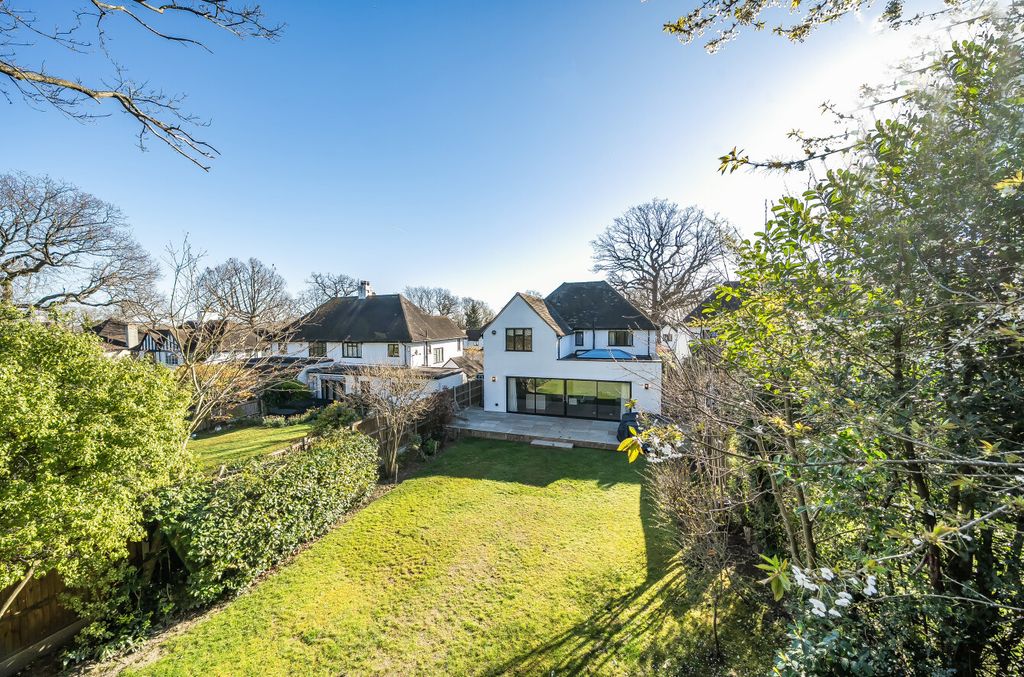 Property photo 2 of 39 1438893-3-69d4c73...