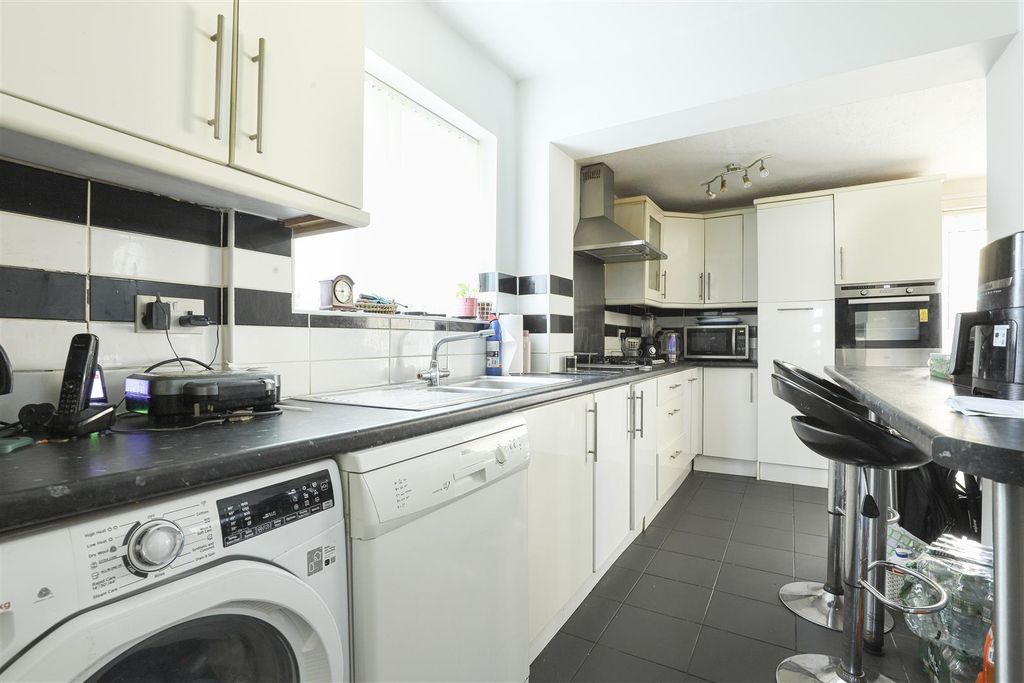 Property photo 3 of 20 20.Jpg