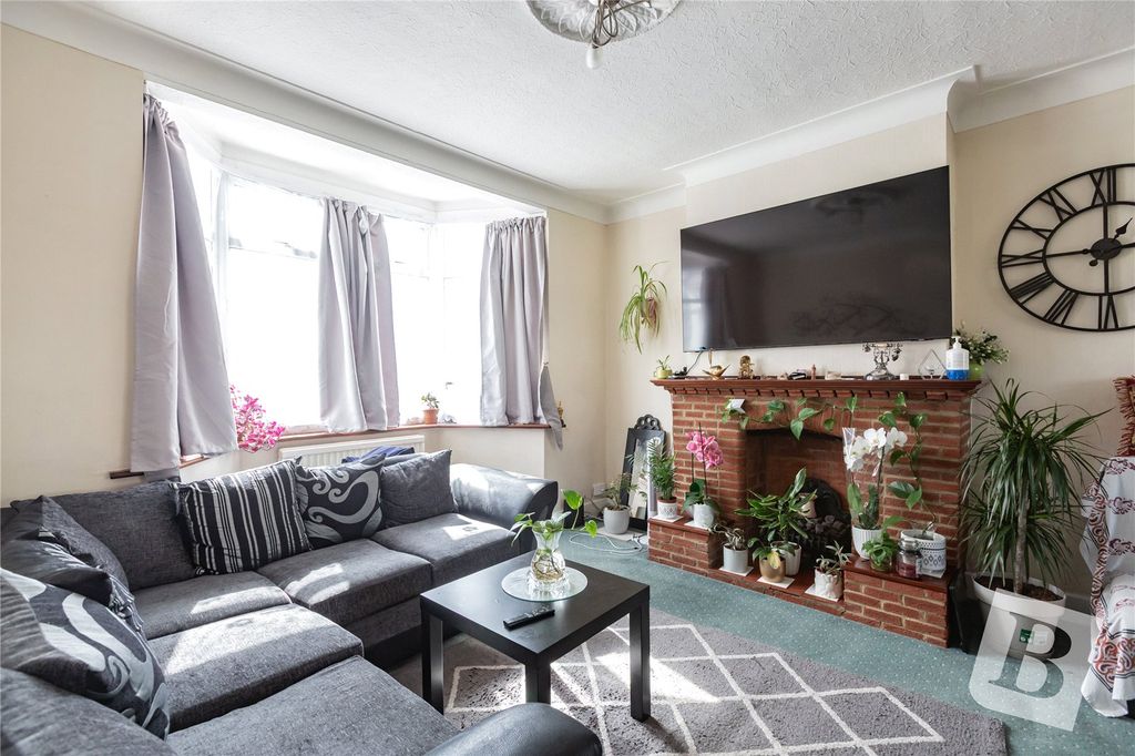 Property photo 2 of 12 Lounge