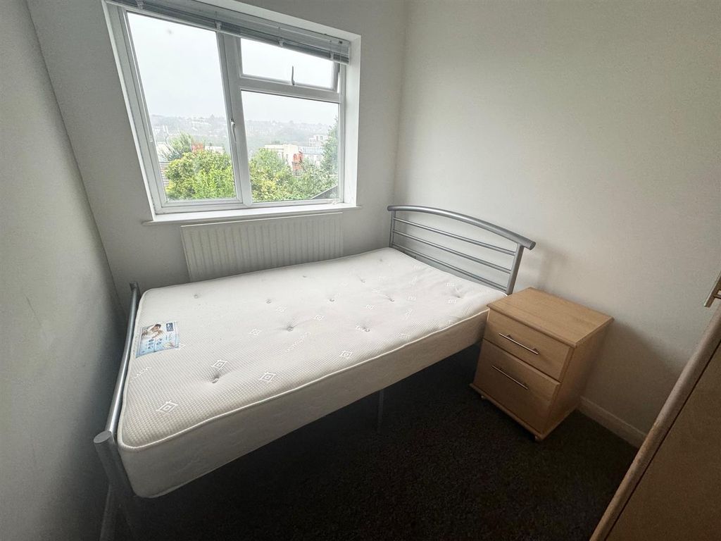 Property photo 3 of 8 Img_5054.Jpeg