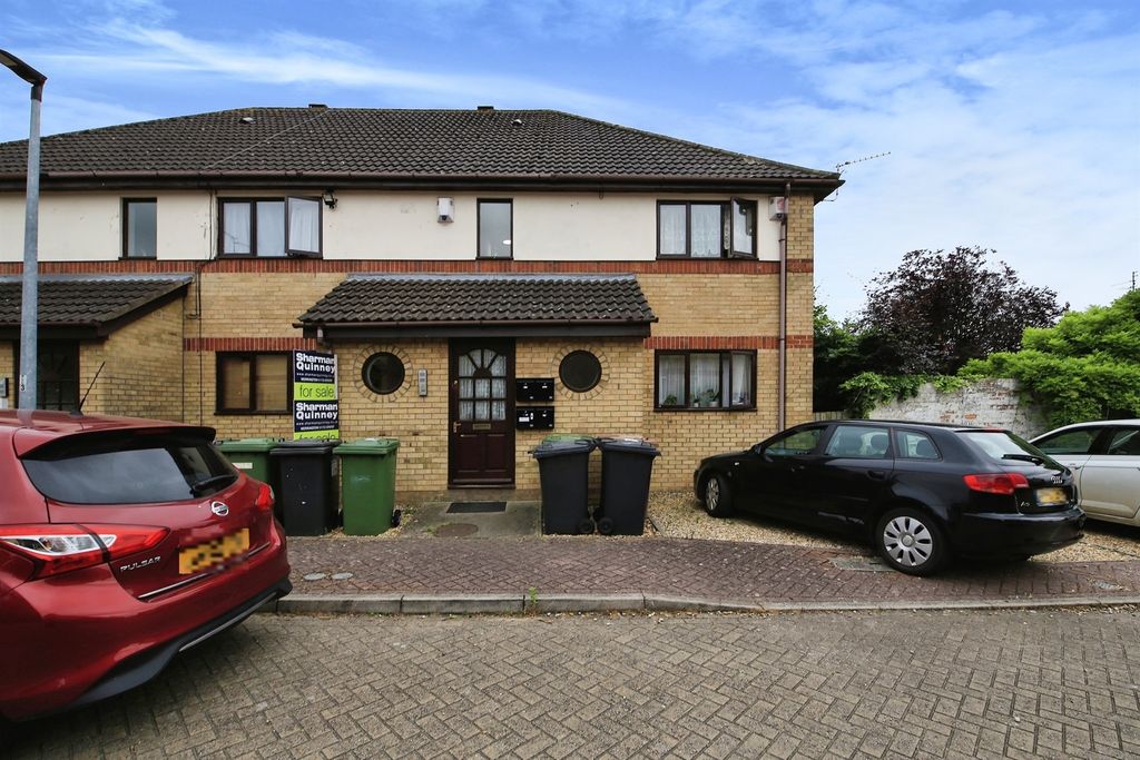 Property photo 1 of 6