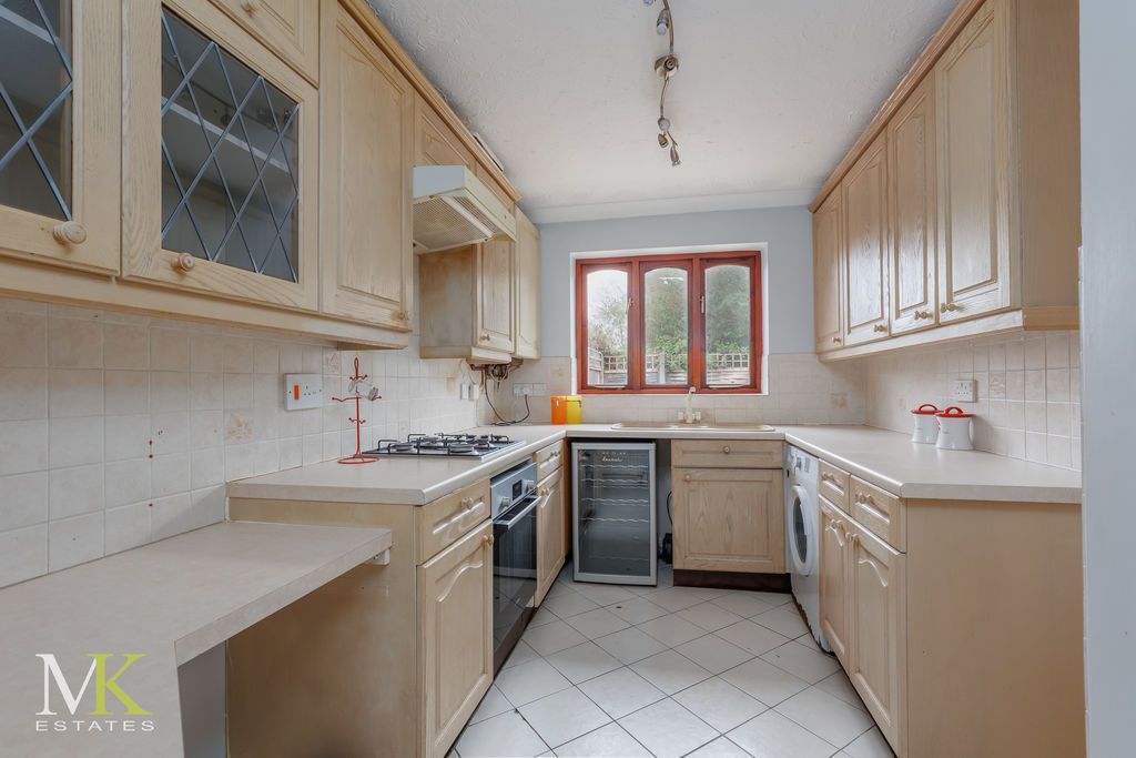 Property photo 3 of 12 Photo 18