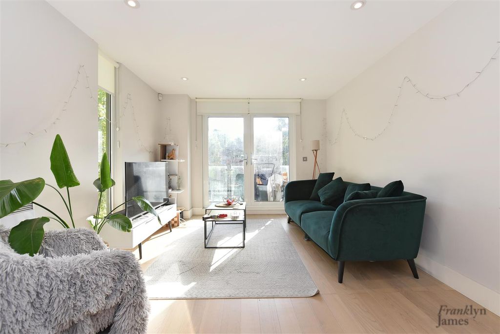 Property photo 1 of 14 Grosvenor Court (9).Jpg