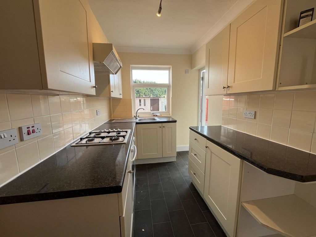 Property photo 2 of 35 Photo 15