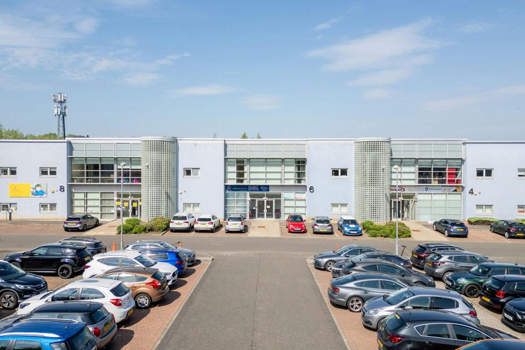 Property photo 3 of 53 Image 3