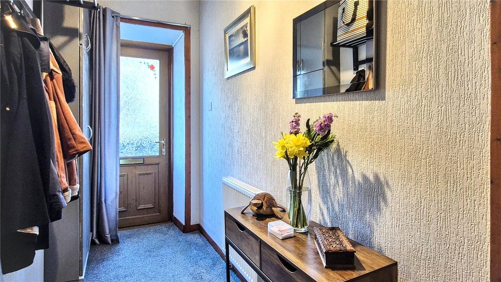 Property photo 3 of 27 Picture No. 29