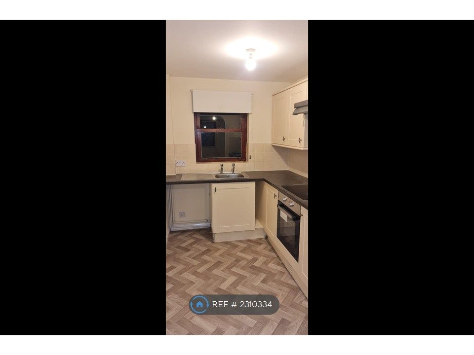 Property photo 2 of 3