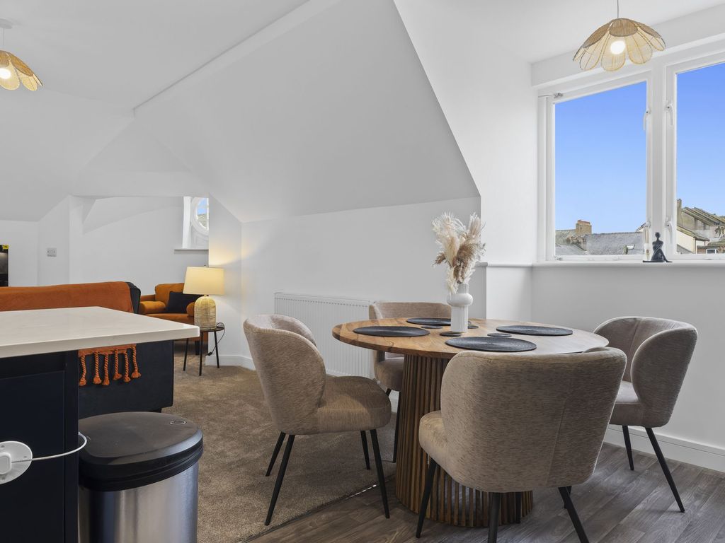 Property photo 3 of 16 Photo 2