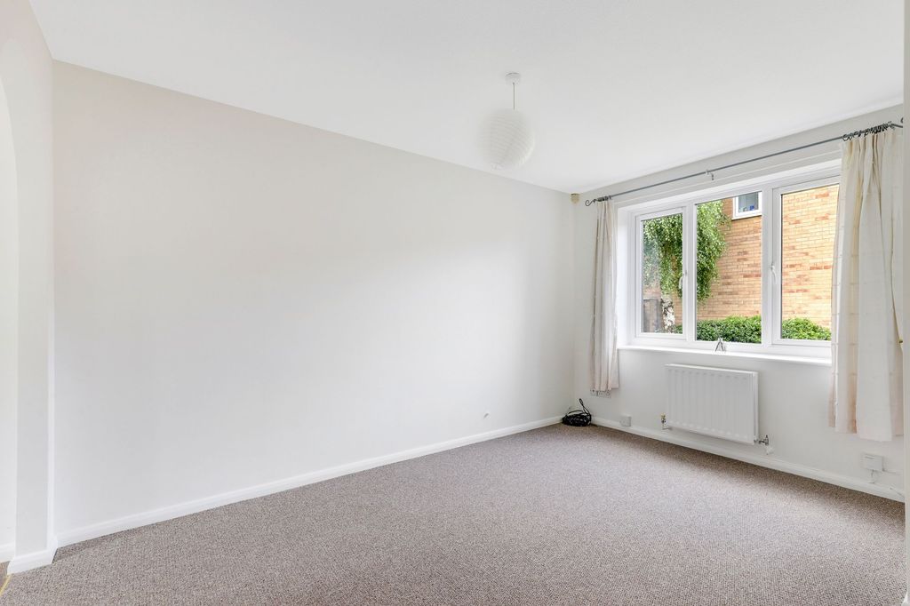 Property photo 3 of 14