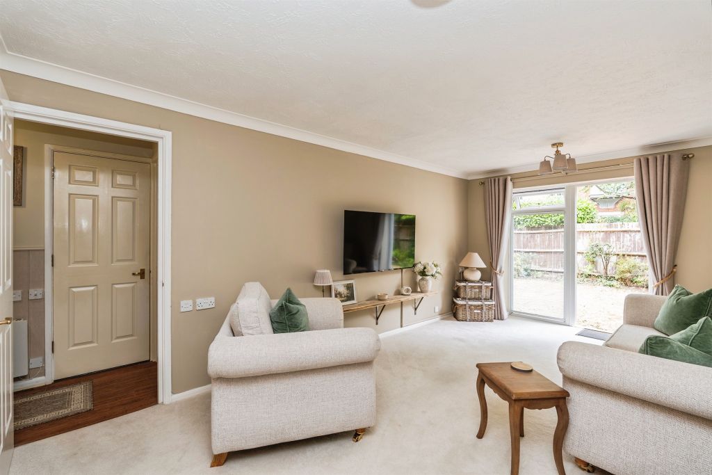 Property photo 2 of 17