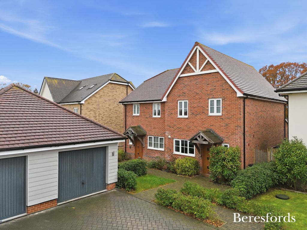 Property photo 1 of 15 Front