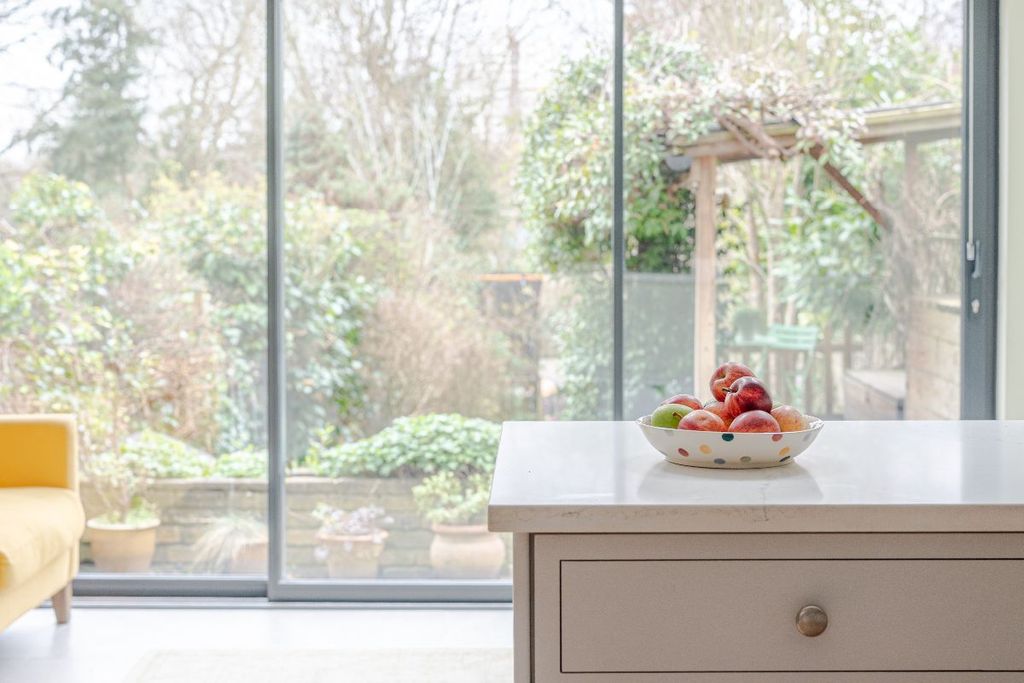 Property photo 2 of 23