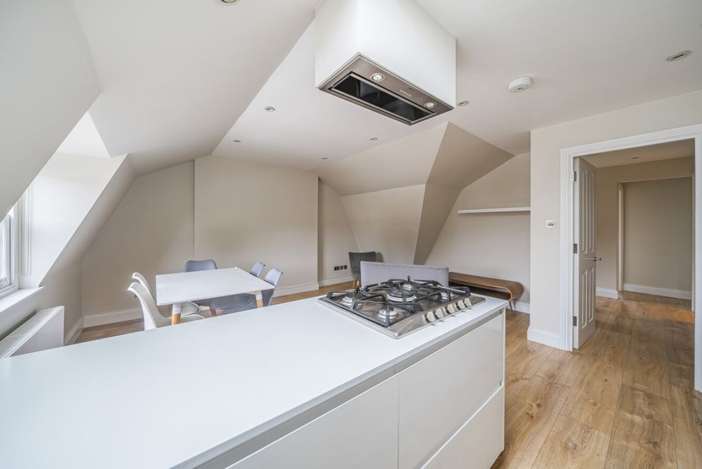 Property photo 2 of 12 5