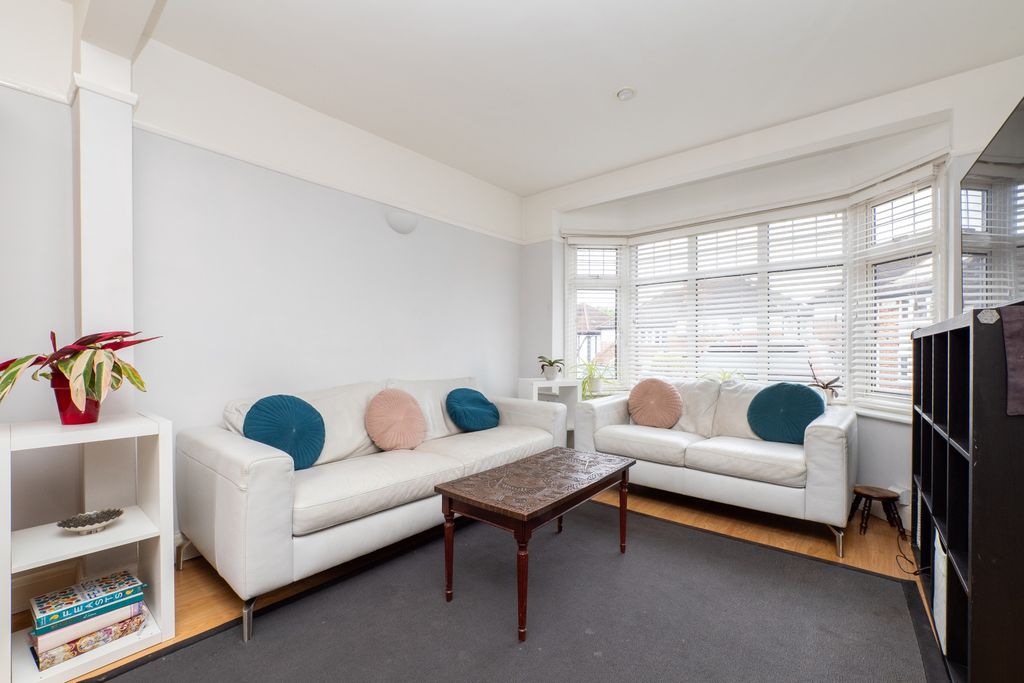 Property photo 2 of 11 Picture No. 03